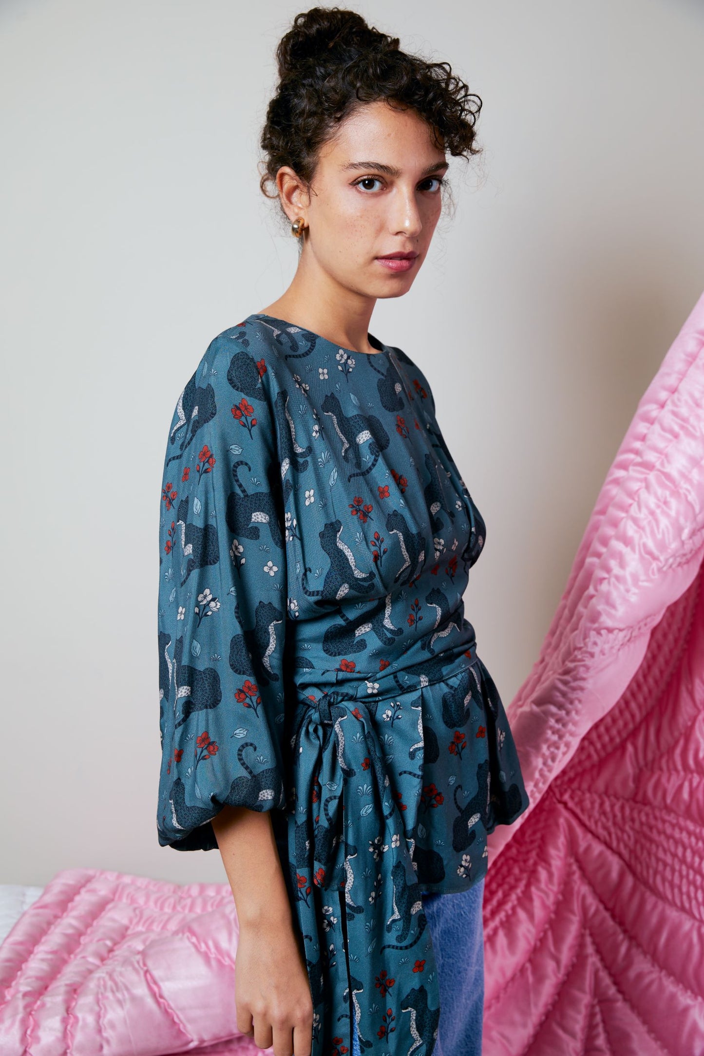 BALON KOLLU NEPAL BLUZ / BALON KOLLU NEPAL BLUZ